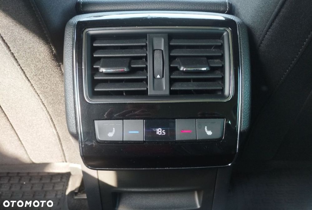 Skoda Superb 2.0 TSI Style DSG - 14