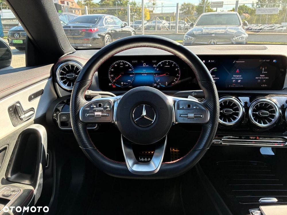 Mercedes-Benz CLA - 10