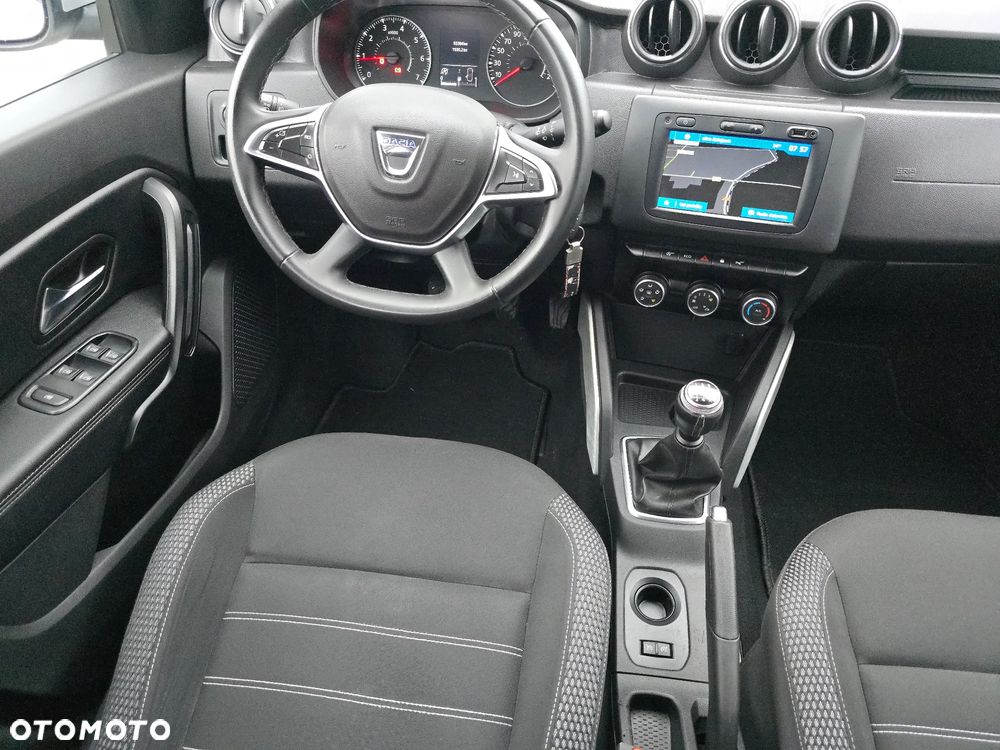 Dacia Duster TCe 100 2WD Celebration - 23
