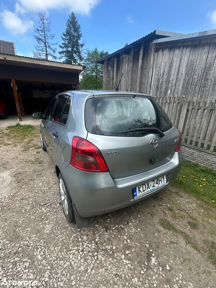 Toyota Yaris - 14