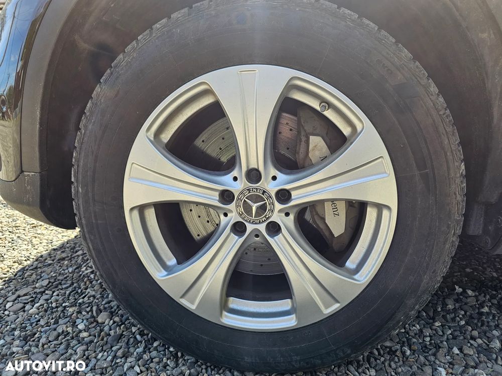 Mercedes-Benz GLC - 17