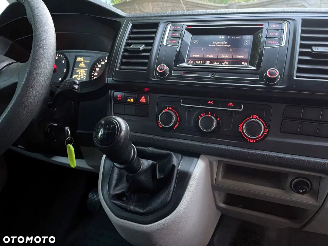 Volkswagen Transporter T6 - 21