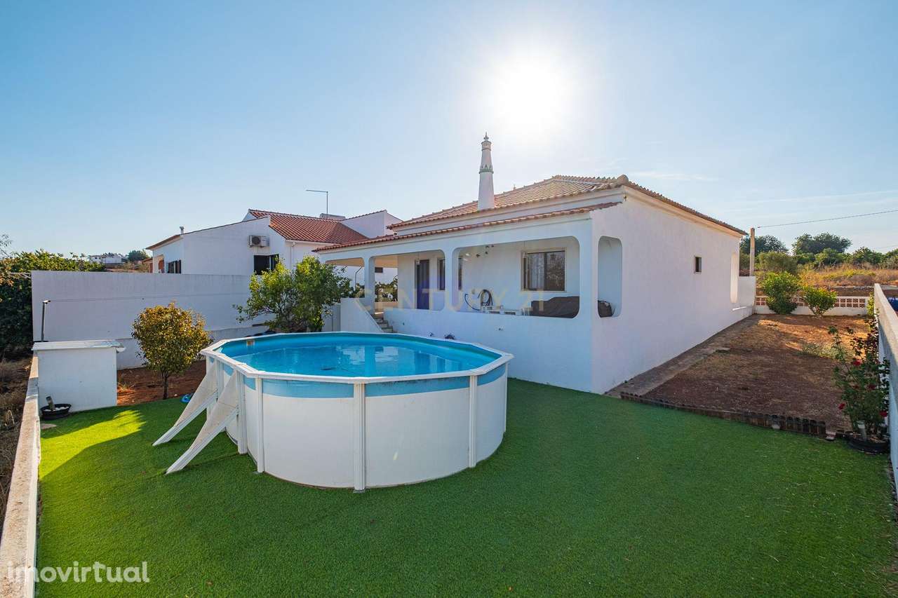 MORADIA TERREA E ISOLADA - Grande imagem: 3/20