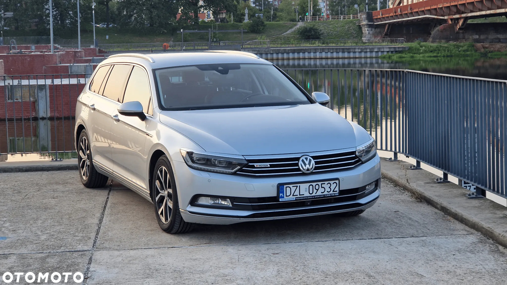 Volkswagen Passat 2.0 TDI Bi-Turbo BMT 4Mot Highline DSG - 11