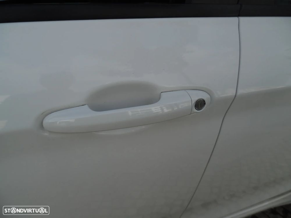 Fiat Tipo Station Wagon 1.0 GSE T3 City Life - 31