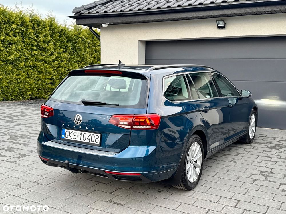 Volkswagen Passat 2.0 TDI SCR DSG Comfortline - 7
