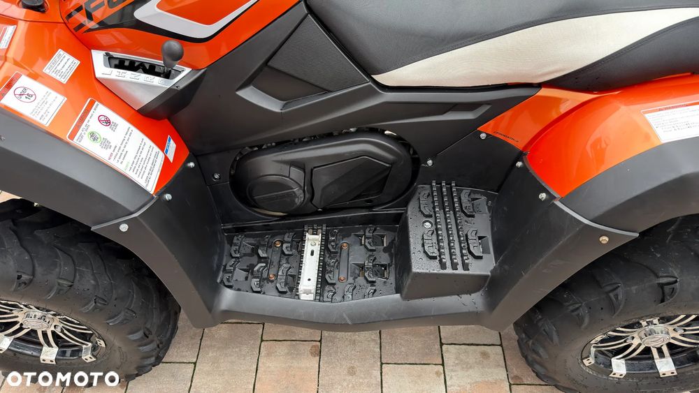 CFMoto CForce - 8