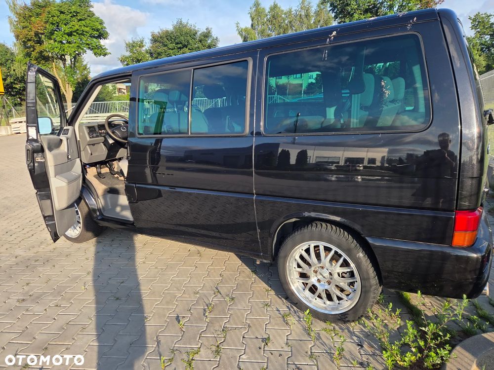 Volkswagen Multivan Standard - 9