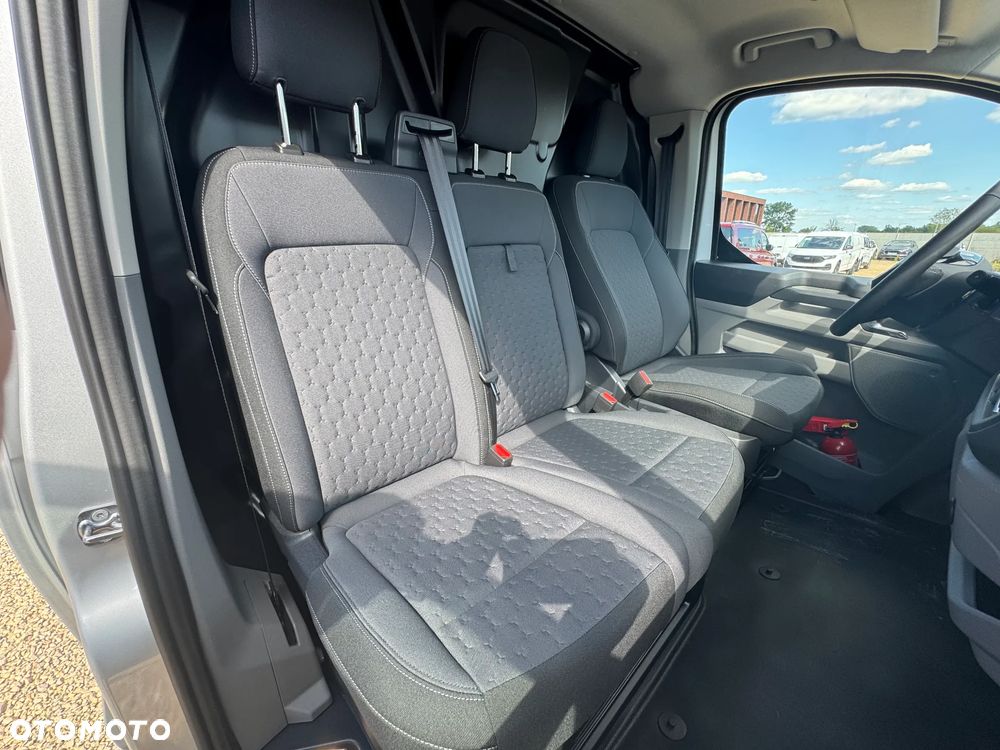 Ford Transit Custom - 19