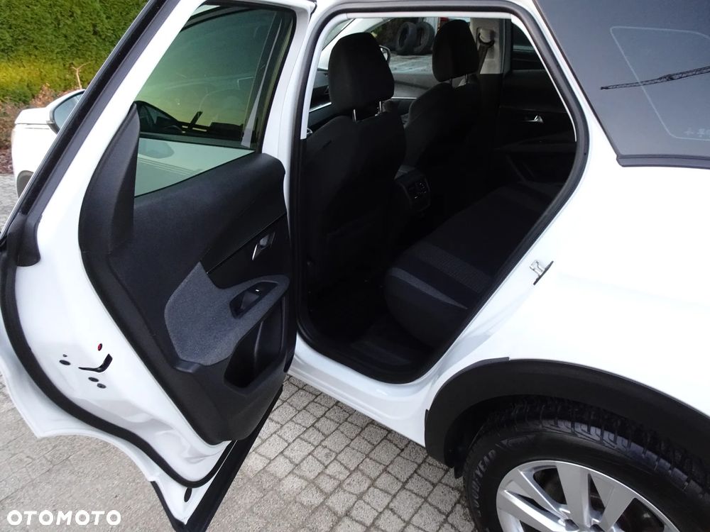 Peugeot 3008 - 17