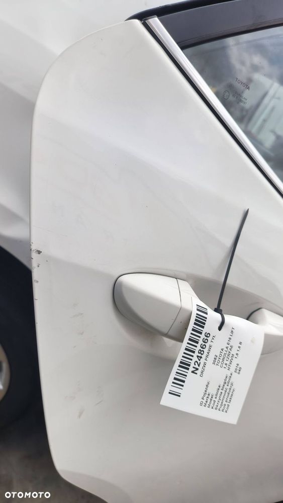 DRZWI PRAWE TYŁ TOYOTA COROLLA E16 LIFT 040 - 4