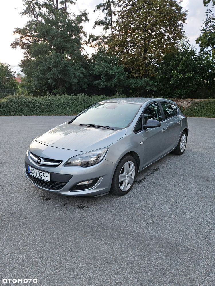 Opel Astra 2012