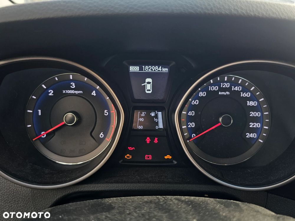 Hyundai i30 blue Kombi 1.6 CRDi Classic - 11