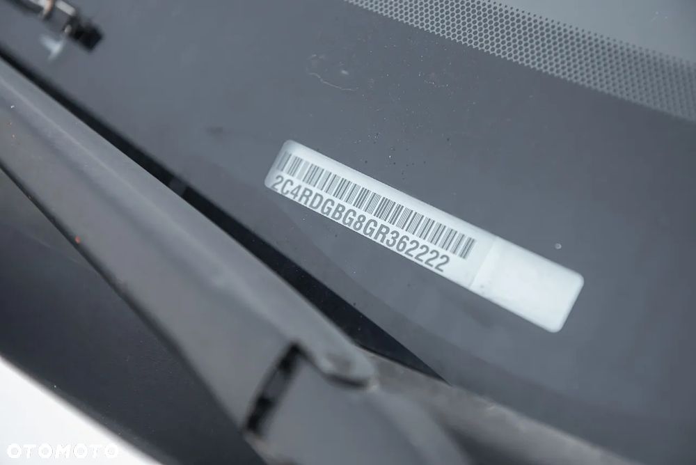 Dodge Grand Caravan 3.6 R/T - 30