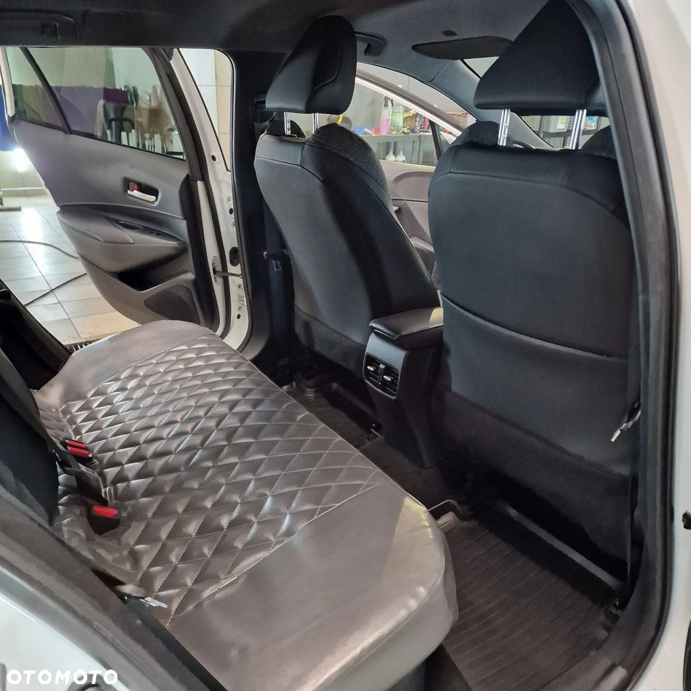 Toyota Corolla 1.8 Business Edition - 24