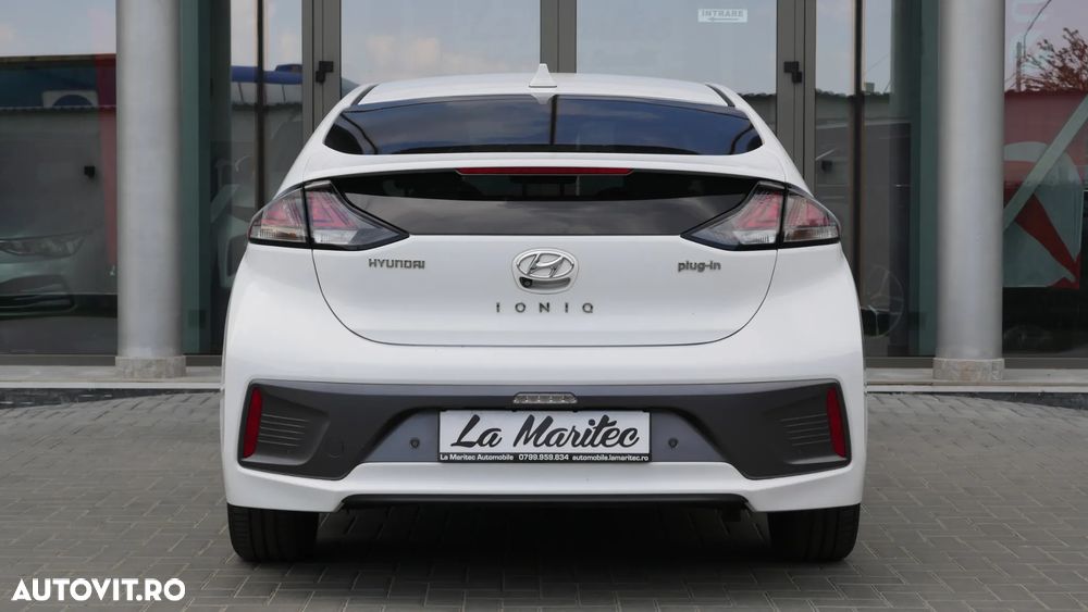 Hyundai IONIQ 1.6 GDI Premium - 13
