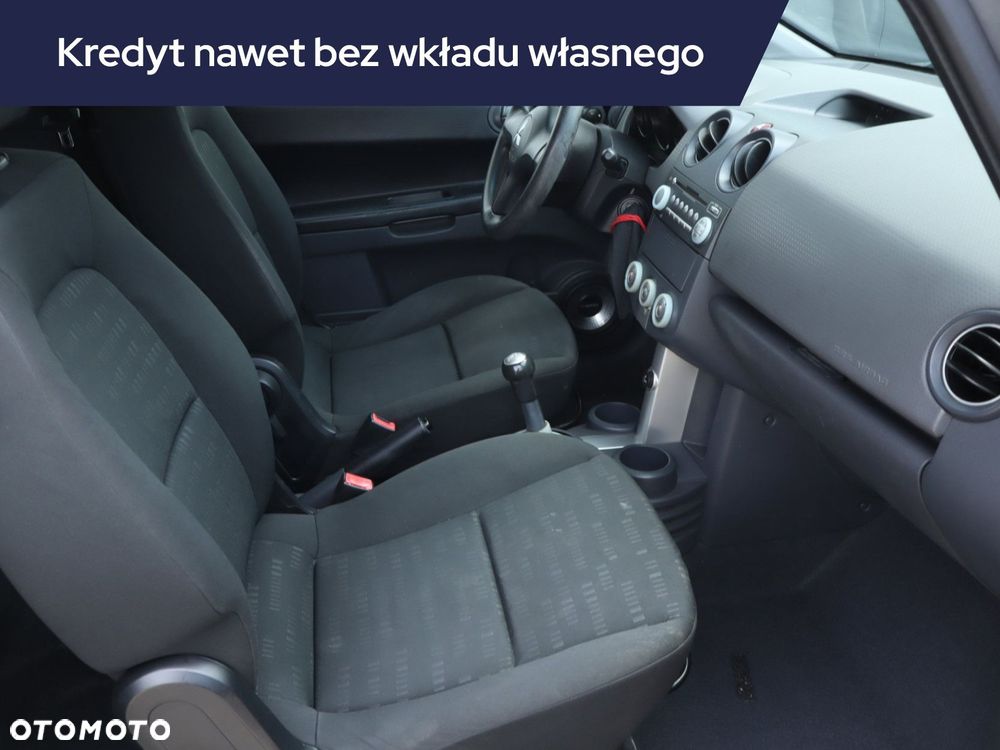 Mitsubishi Colt - 11