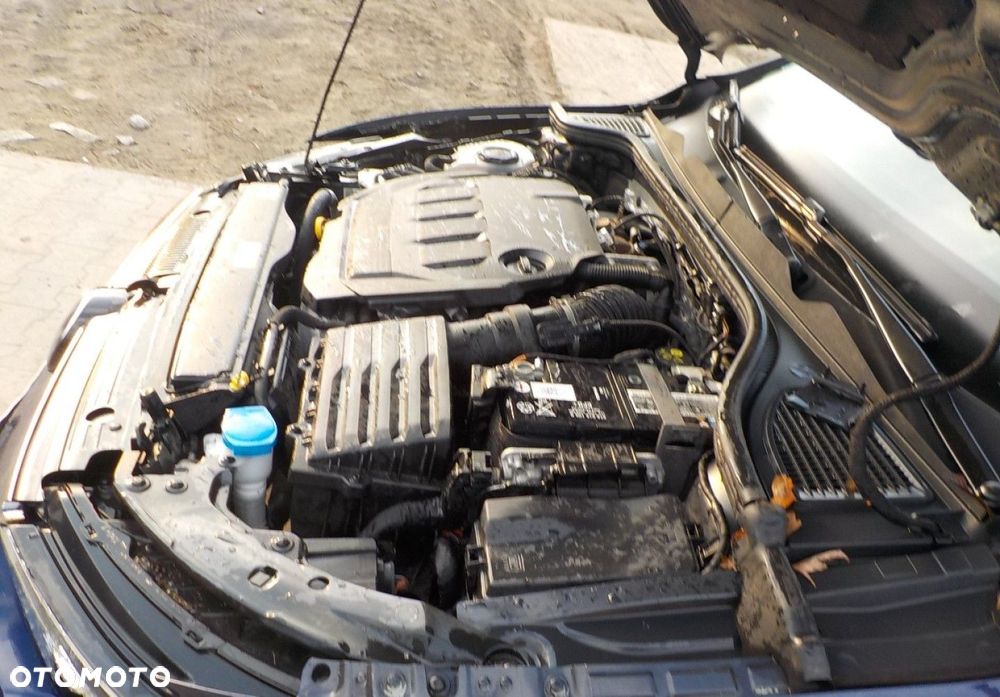 Volkswagen Golf - 9