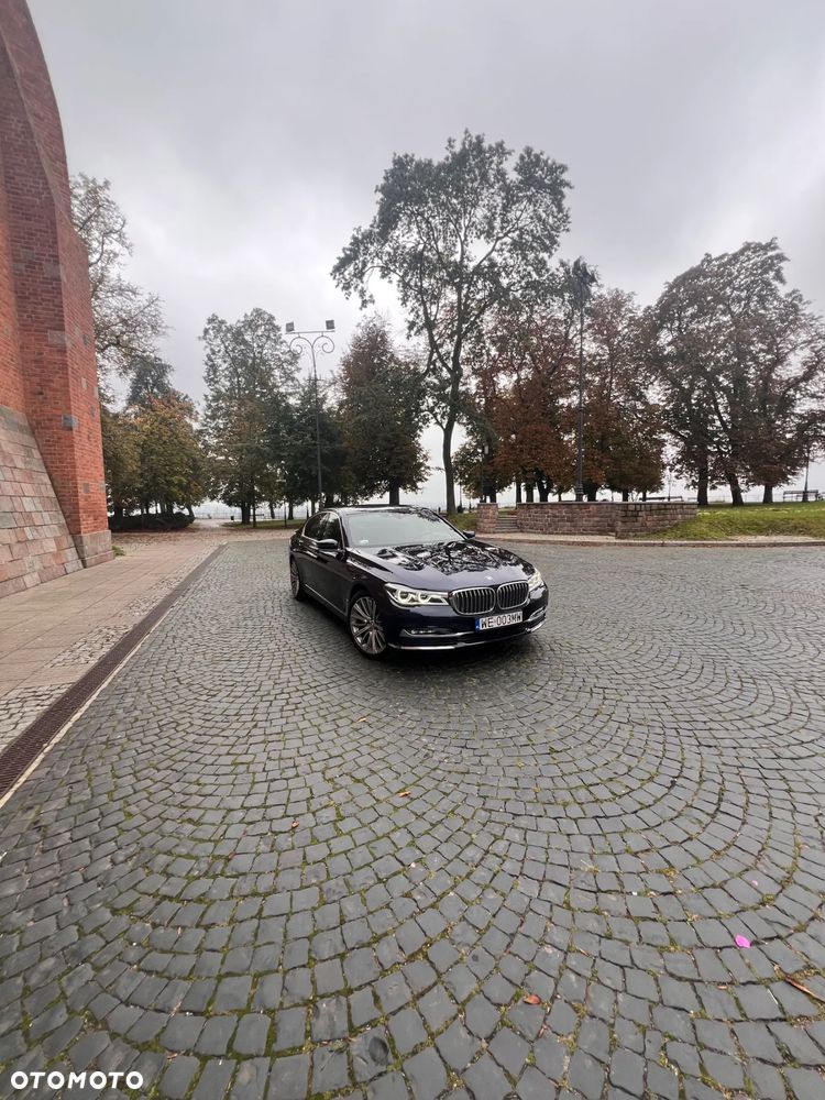 BMW Seria 7 740d xDrive - 13