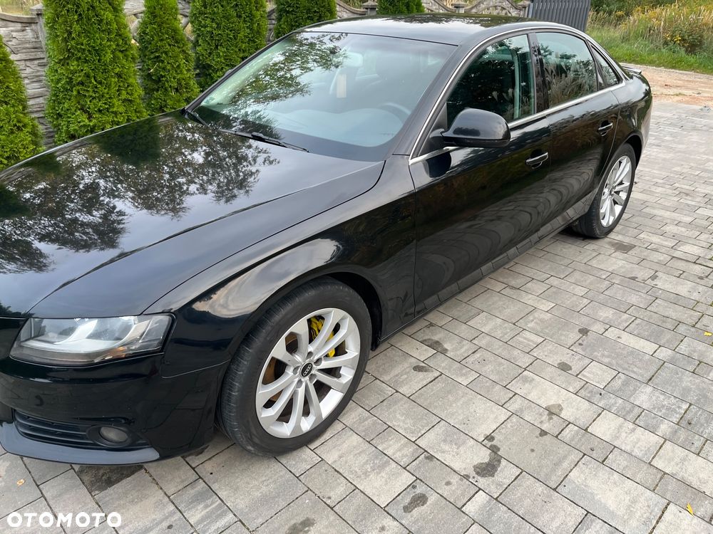 Audi A4 Limousine - 28