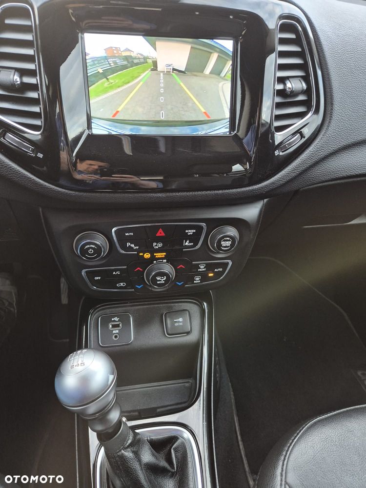 Jeep Compass 1.4 TMair Limited FWD S&S - 17