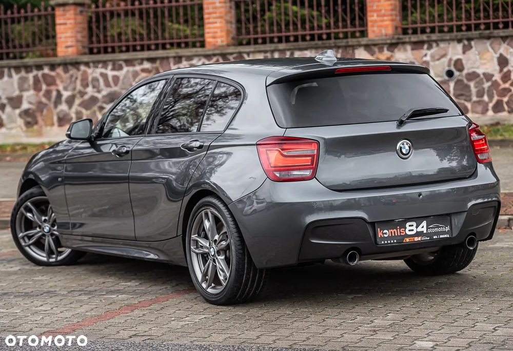 BMW 1M - 8