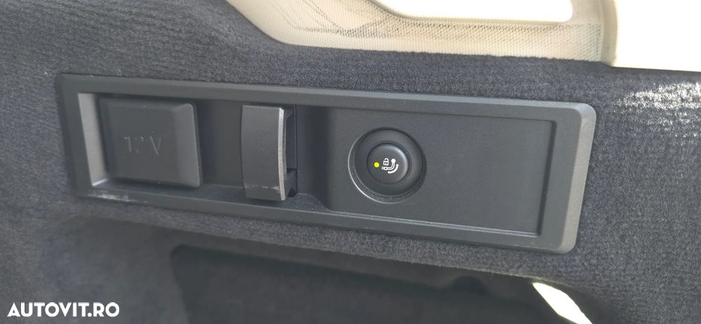 BMW Seria 3 330e Aut. Advantage - 18