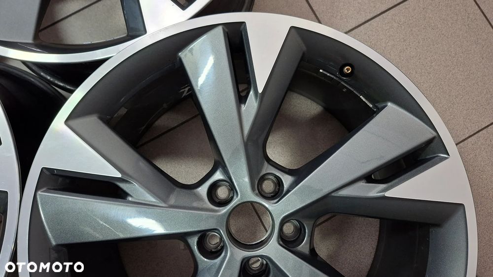 Felgi Aluminiowe 20 Audi Q4 E-Tron 5x112 ET 45 - 7