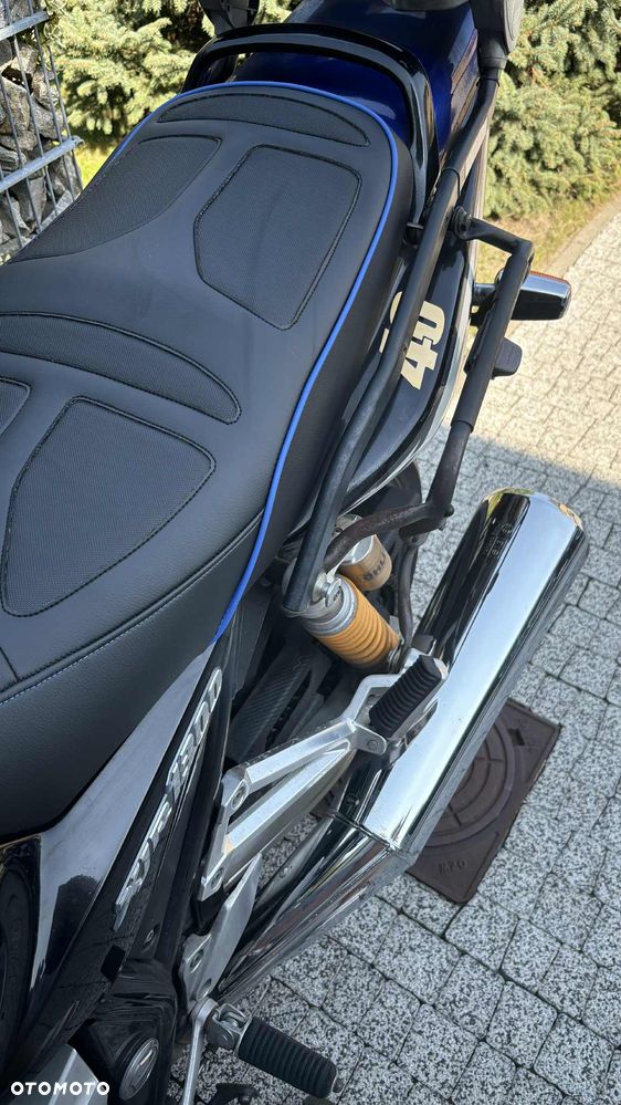 Yamaha XJR - 8