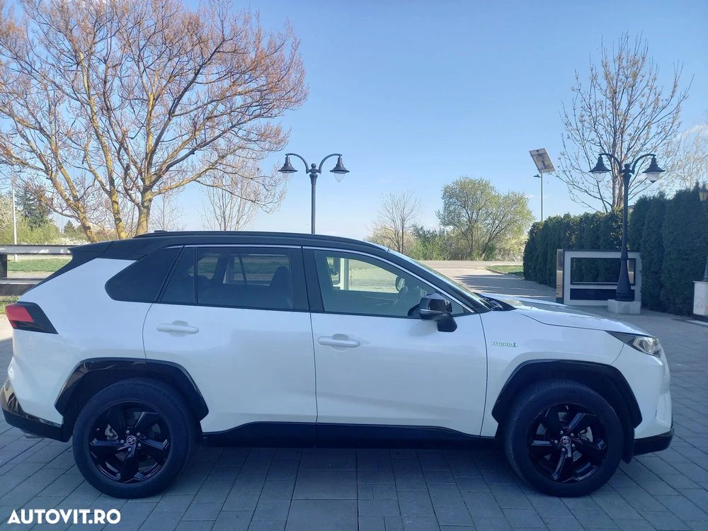 Toyota RAV4 2.5 4x4 Team Deutschland - 10