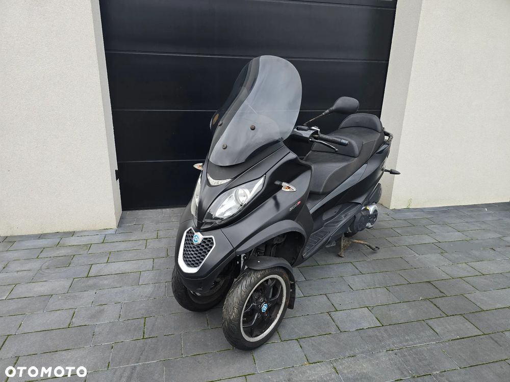 Piaggio MP-3 - 9