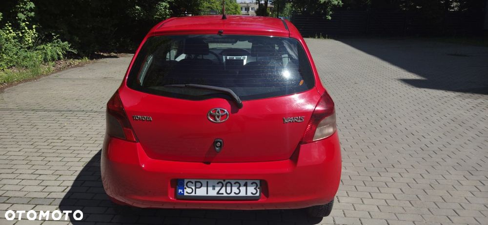 Toyota Yaris - 2