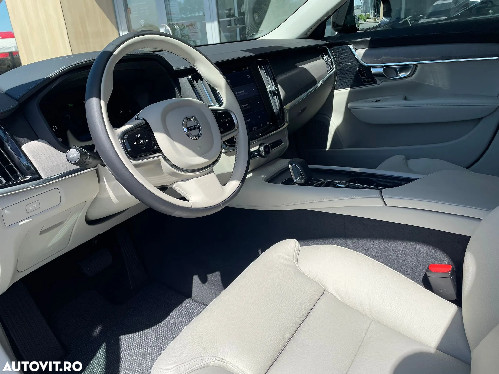 Volvo V90 V90CC B4 MHEV AT AWD Plus Bright - 9