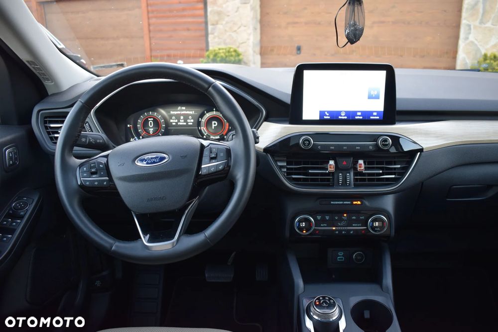 Ford Escape 2.0 EcoBoost AWD Titanium - 18