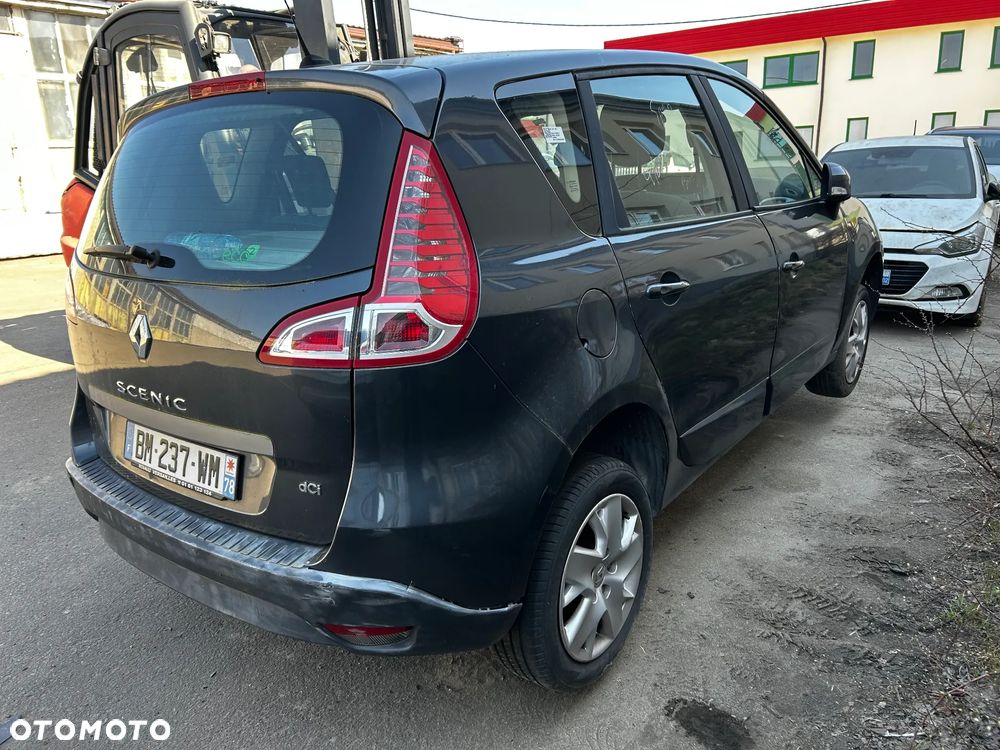 Renault Scenic - 1