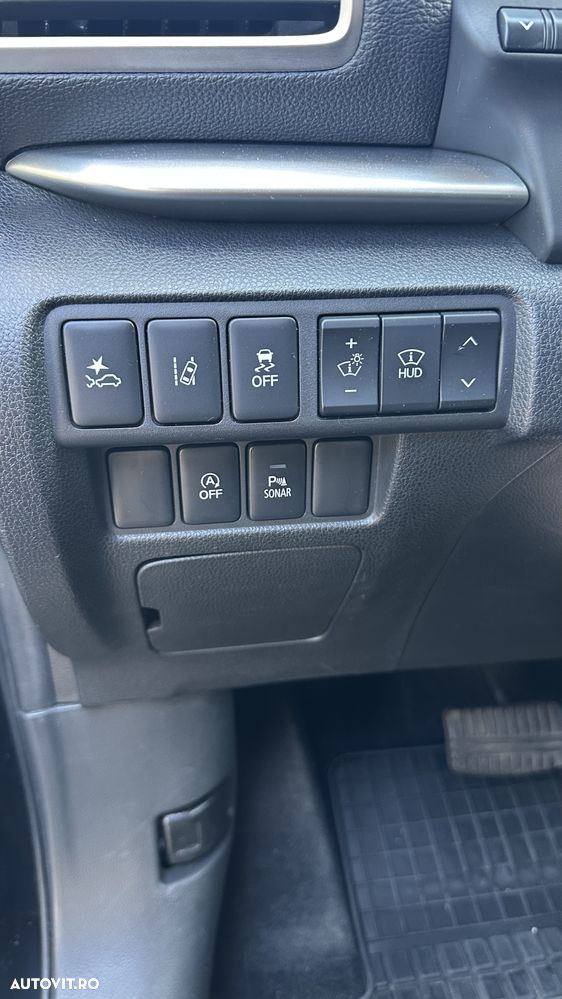 Mitsubishi Eclipse-Cross - 13