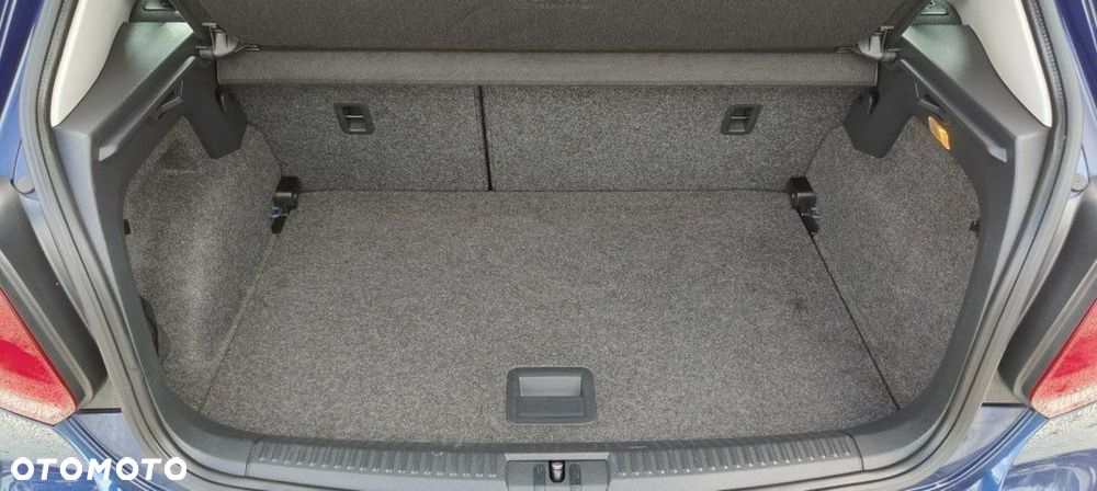 Volkswagen Polo - 12