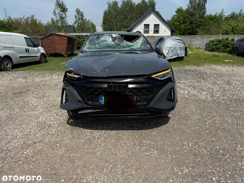 Audi Q8 Sportback e-tron - 4