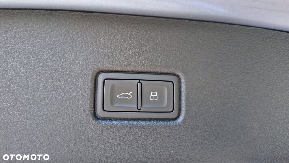 Audi Q5 Sportback - 12