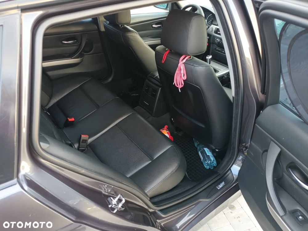 BMW Seria 3 320d - 13