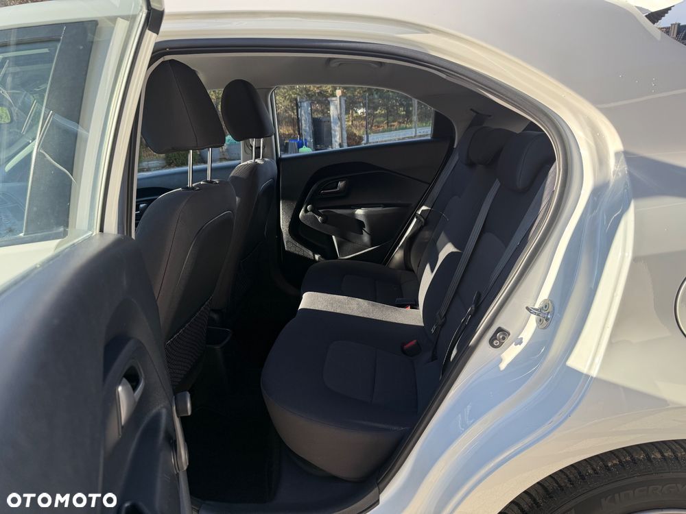 Kia Rio 1.2 Attract - 19