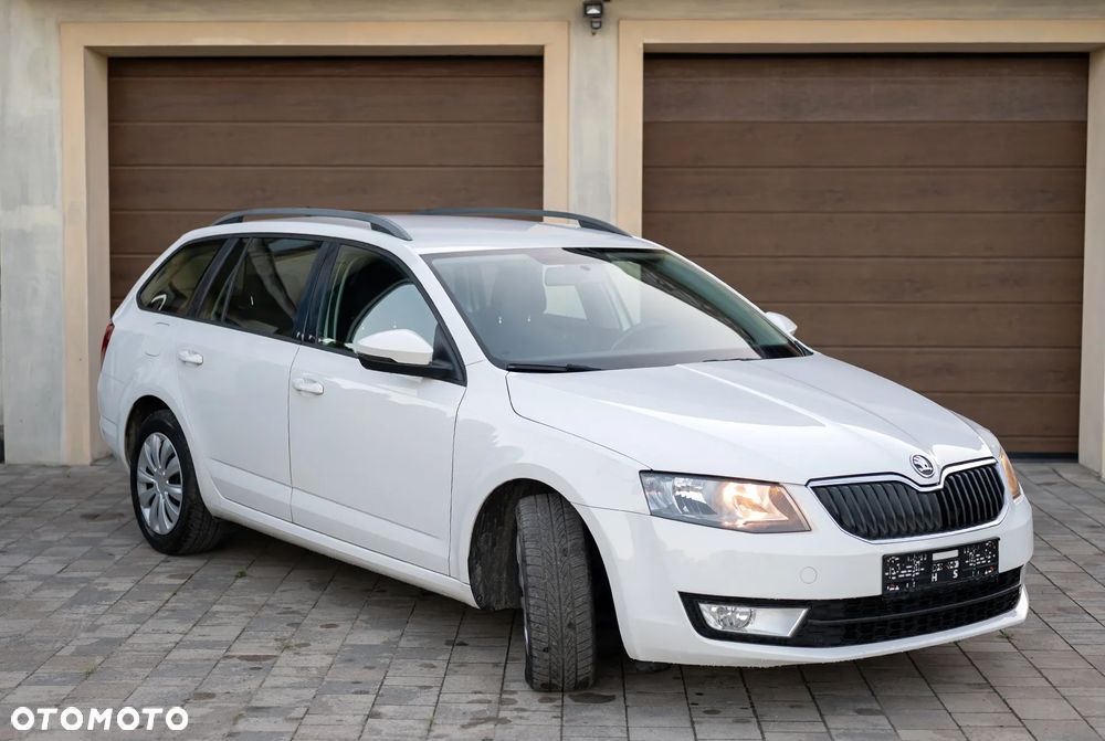 Skoda Octavia 1.6 TDI DPF Ambition - 5