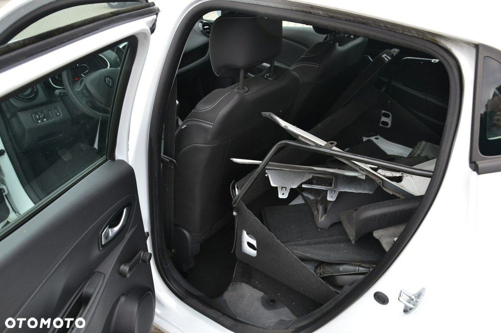 Renault Clio - 21
