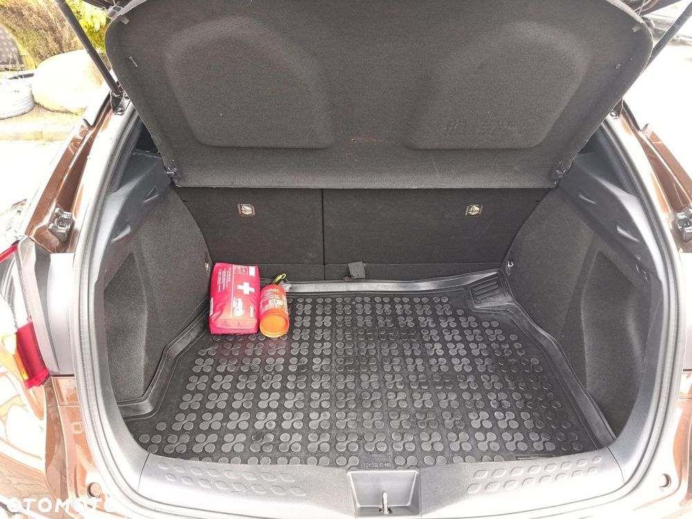 Toyota C-HR 1.2 T GPF Premium - 14