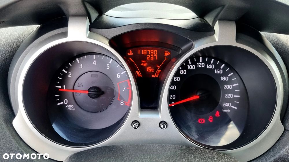 Nissan Juke 1.6 Tekna S&S - 23