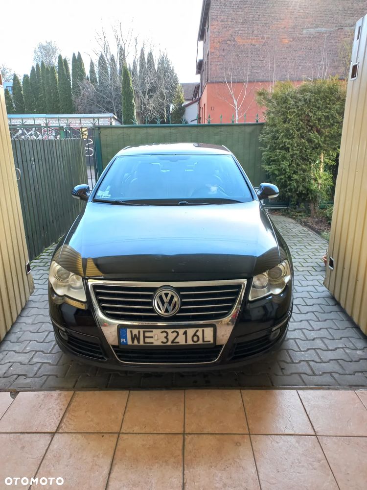 Volkswagen Passat 2.0 TDI DPF Highline DSG - 1