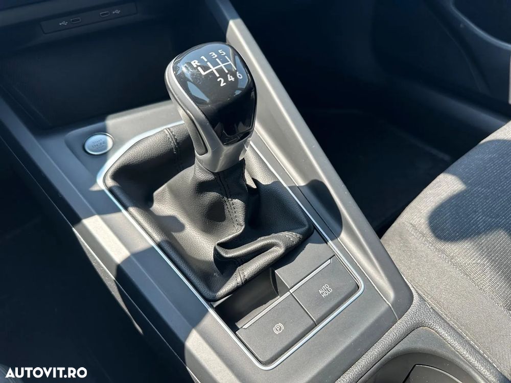 Volkswagen Golf 2.0 TDI Life - 16