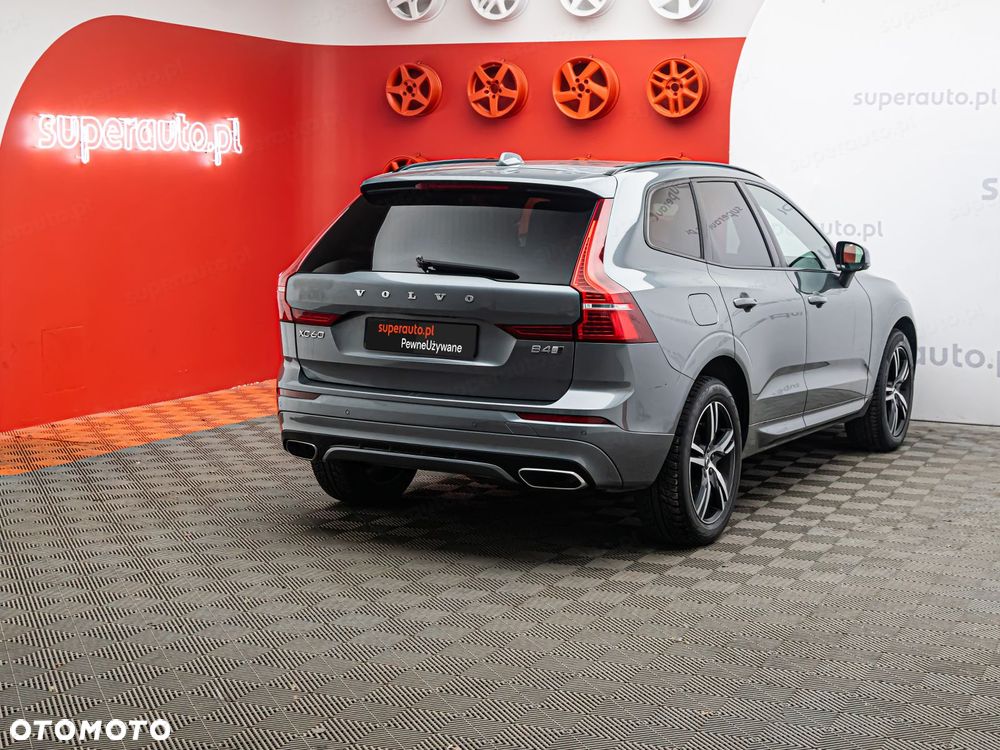 Volvo XC 60 B4 D AWD R-Design - 25