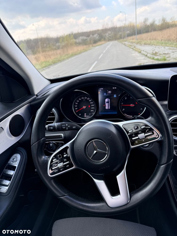 Mercedes-Benz Klasa C 220 d 4Matic 9G-TRONIC Avantgarde - 25
