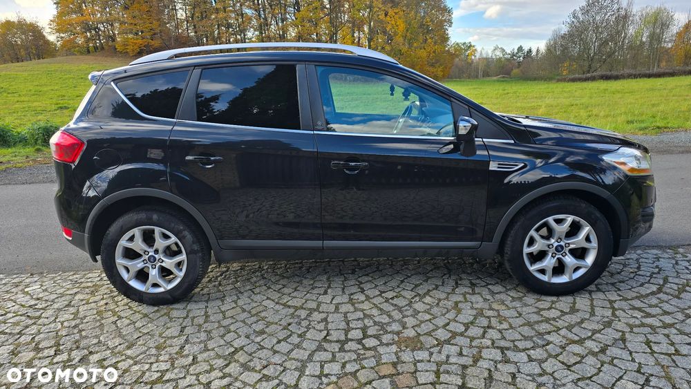 Ford Kuga 2.0 TDCi 2x4 Champions Edition - 4